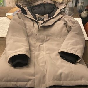 Aritzia Haven Parka - Size Medium - New